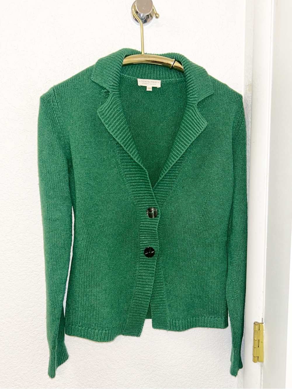 LODEN-FREY The 💯 Cashmere Knit Cardigan Sweater Abalone notched collar SZ: Med